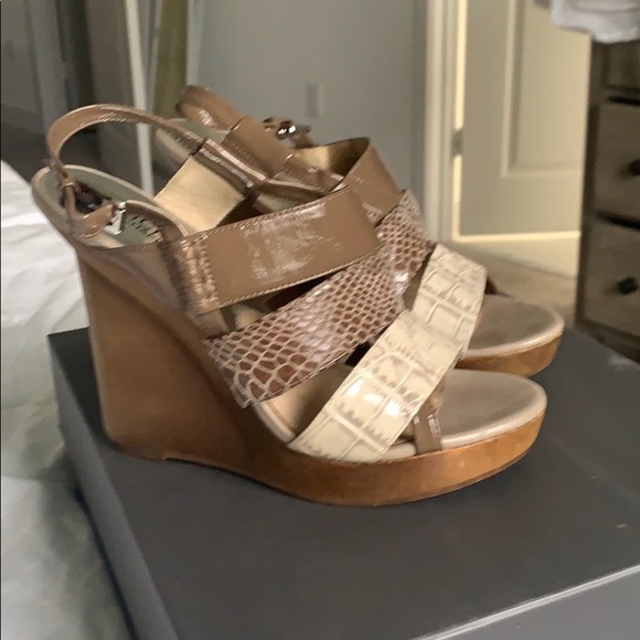 Michael Kors wedges size 7 - Picture 1 of 5